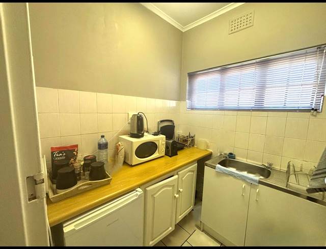 166M² OFFICE TO LET IN BO OAKDALE